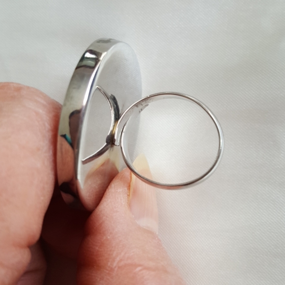 Stylish Ring - Picture 4 of 4